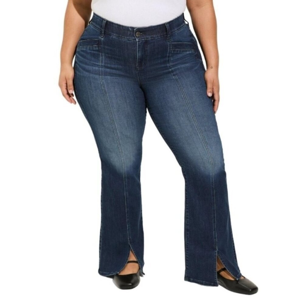 Torrid Bombshell Flare Super Soft High Rise Jeans Size 24T
